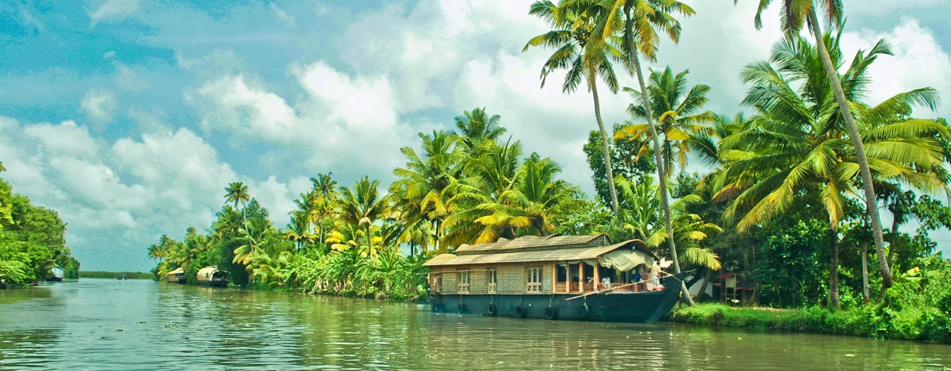 Ponnus Tours Travels
